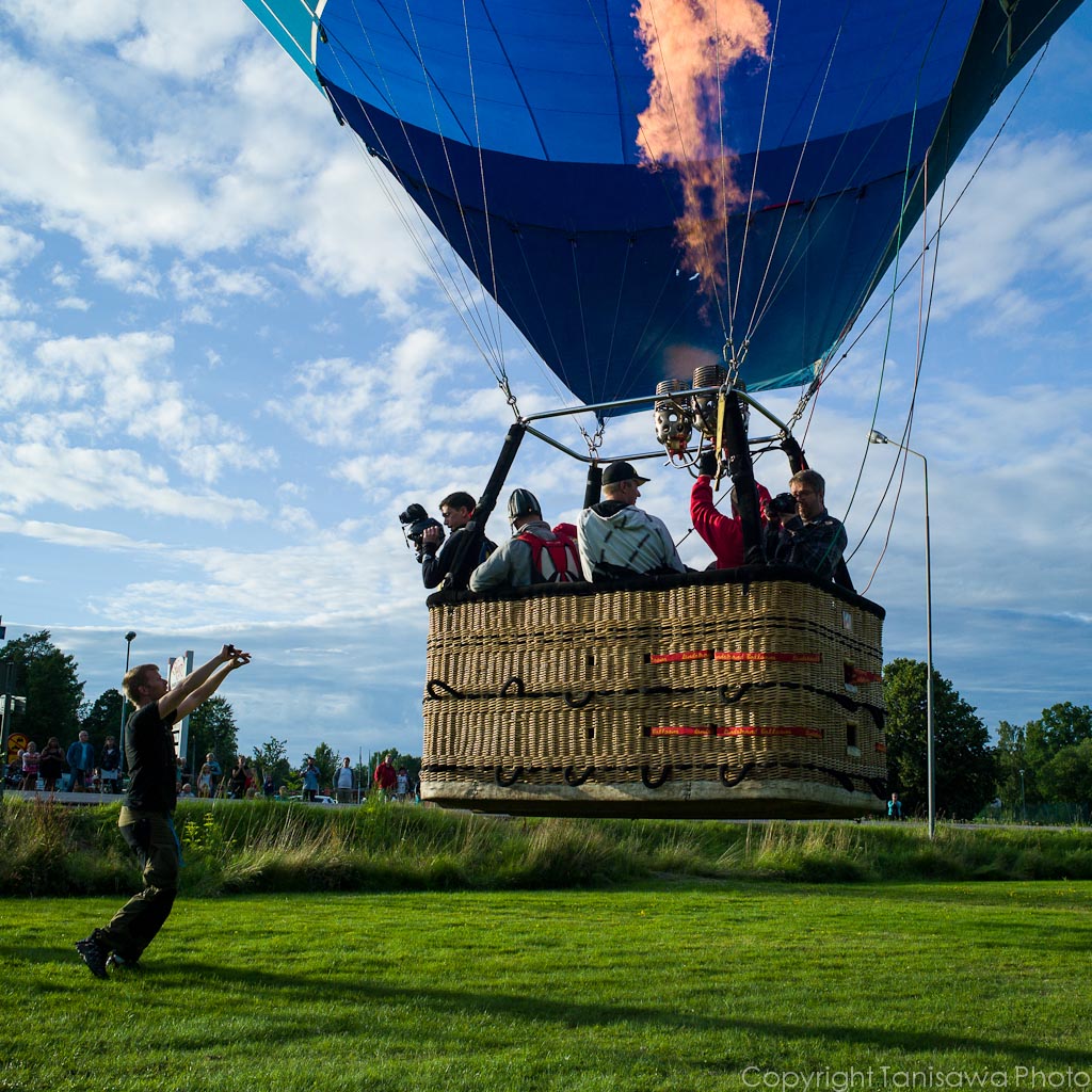 Another flight with skydivers!