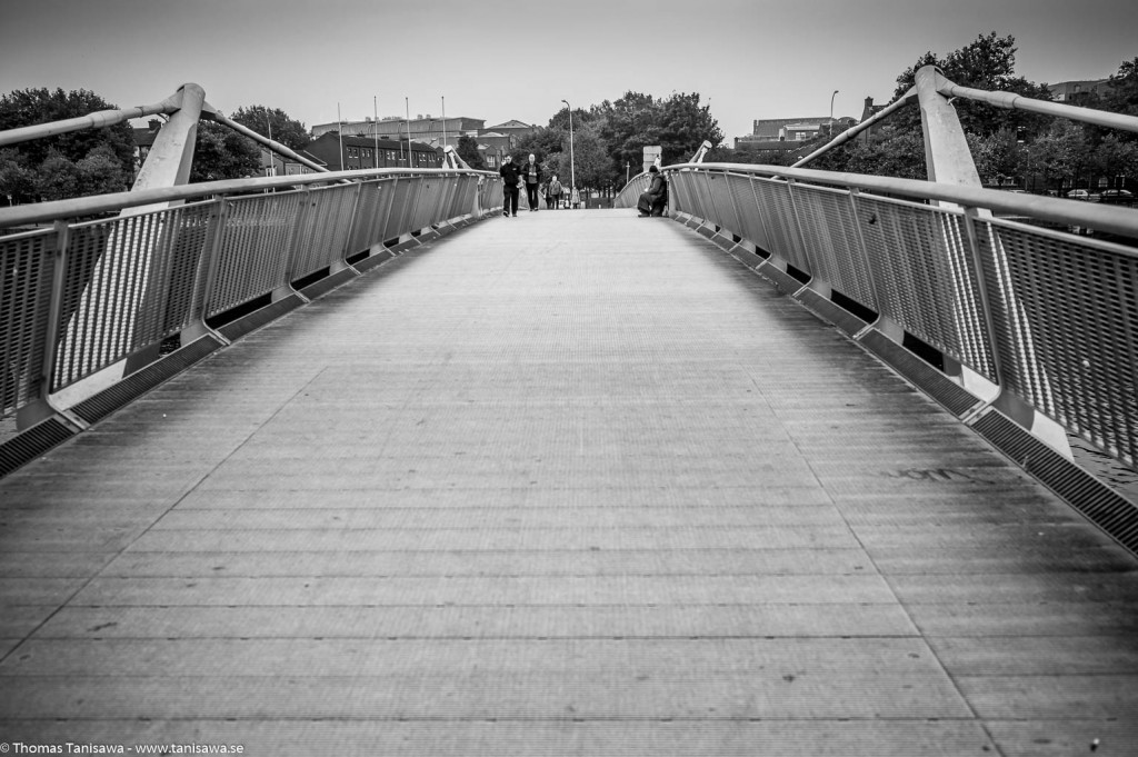 waiting on the bridge in dublin